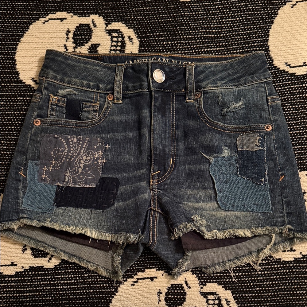 Women’s Size 2(26) American Eagle High Rise Patchwork Jean Shorts
